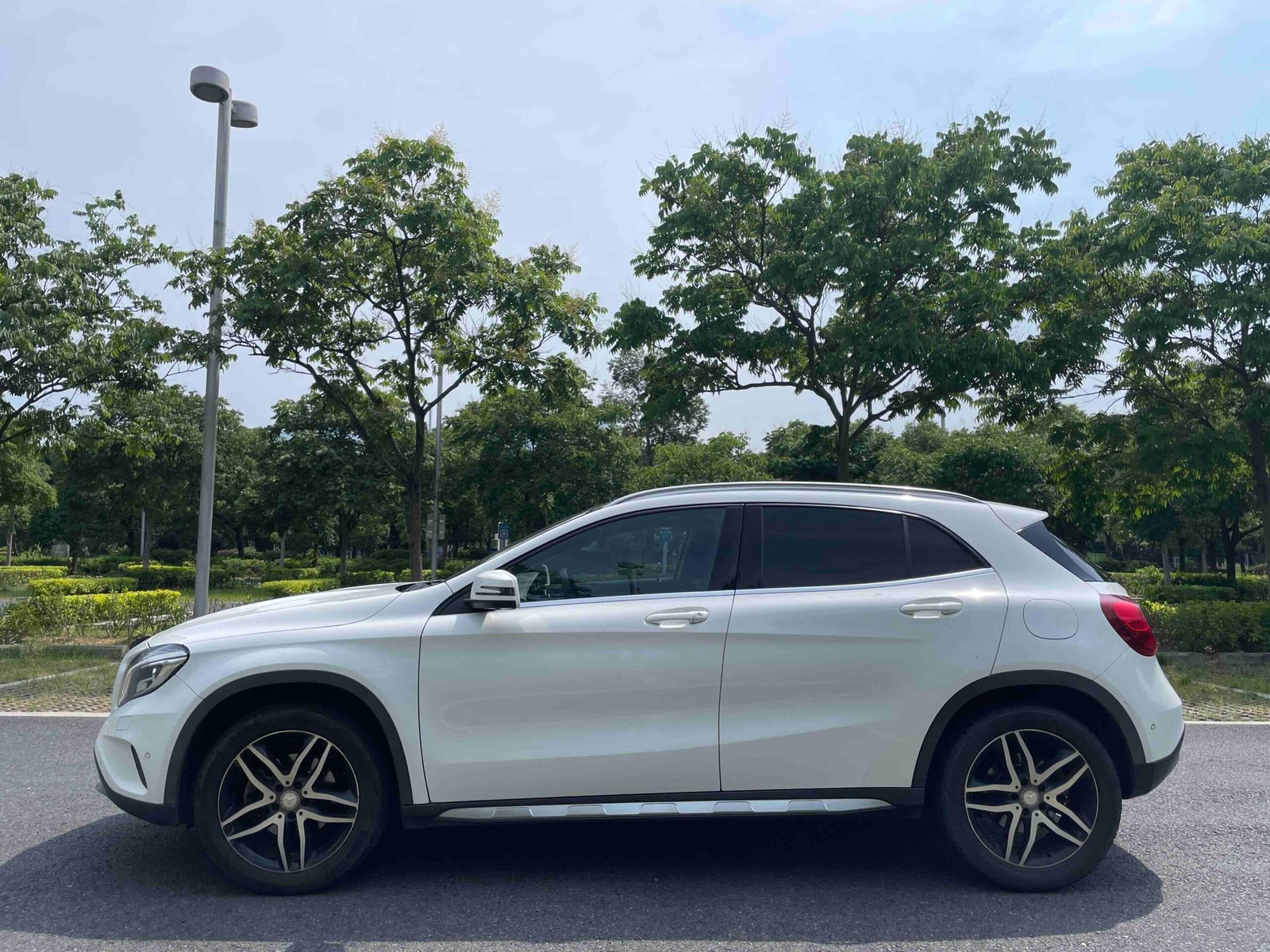 Mercedes-Benz GLA 200 2016 GLA 200 Fashion Version