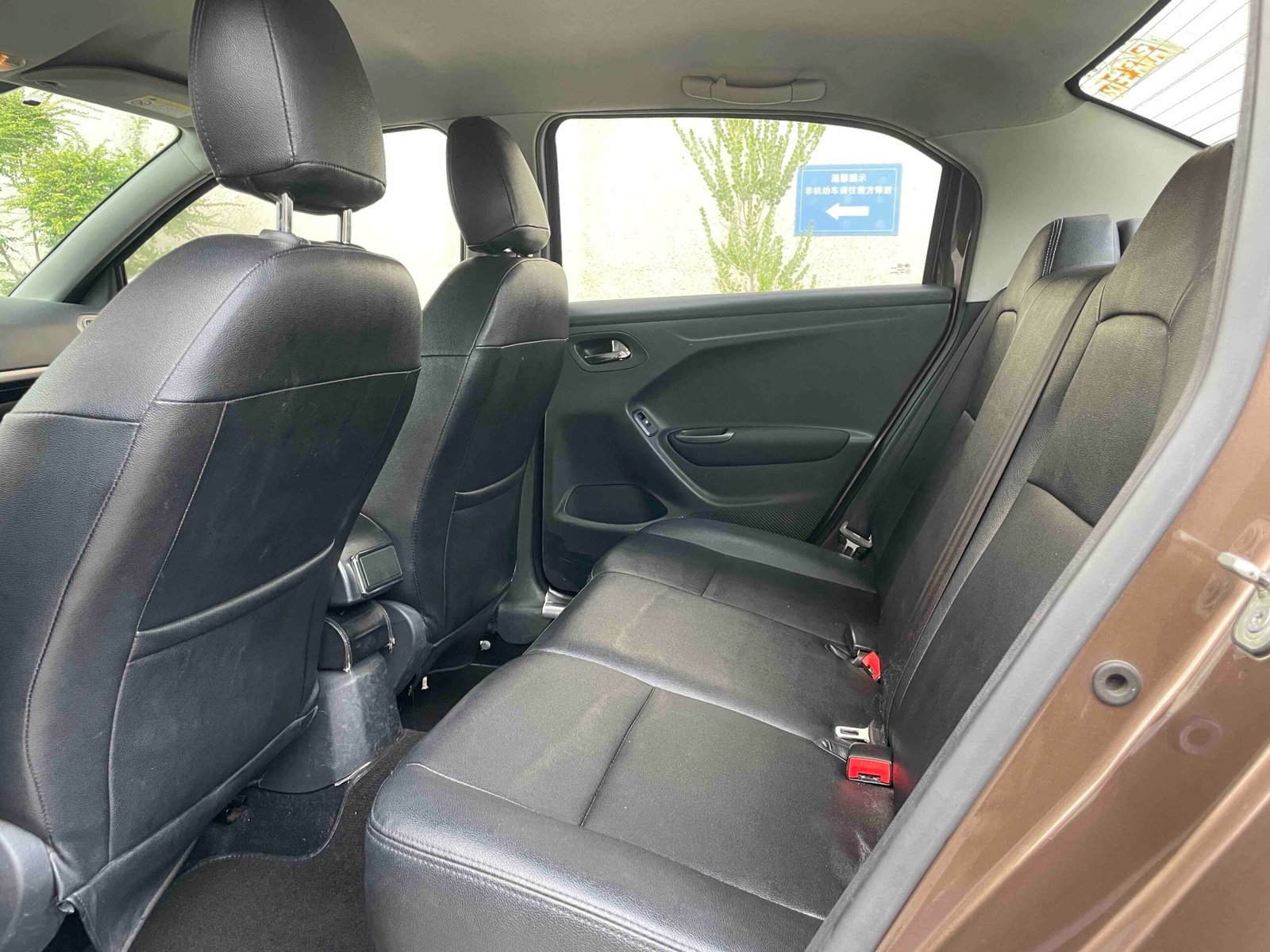 Dongfeng Peugeot 301 2014 1.6L Automatic Comfort Version