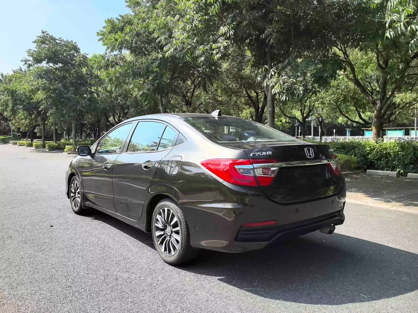 Honda Crider 2013 1.8L Automatic Luxury Version