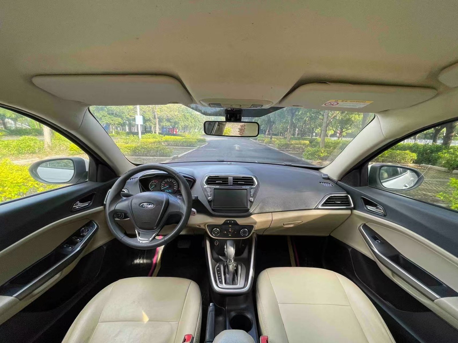 Ford Escort 2015 1.5L Automatic Comfort Version