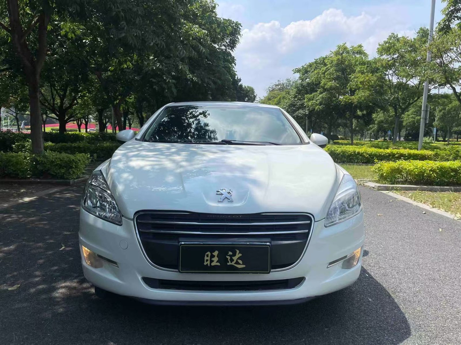 Dongfeng Peugeot 508 2013 2.0L 2nd-Anniversary Edition, Automatic Sunroof Classic Version