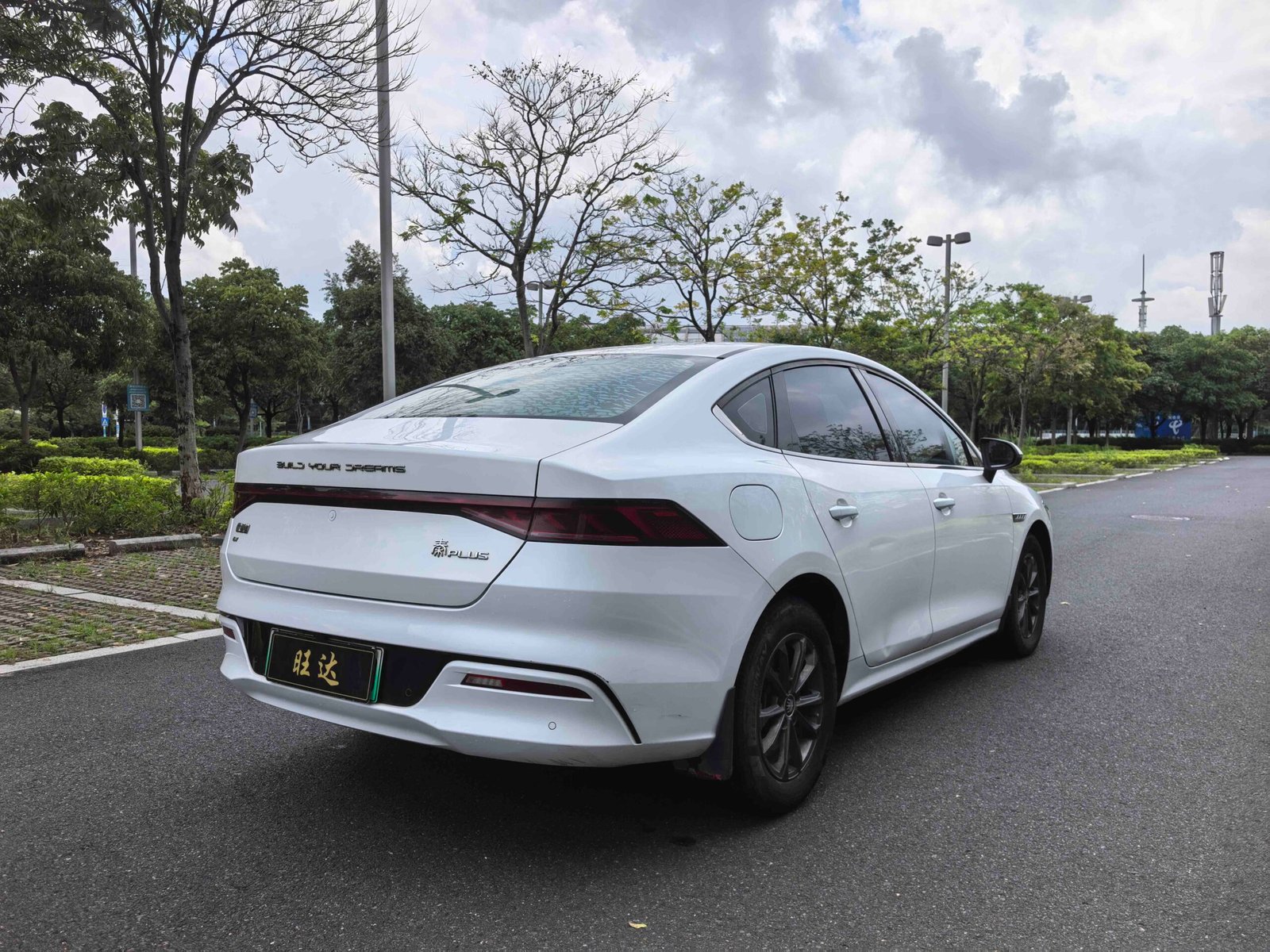 -BYD Qin PLUS 2021 Model EV 400KM Leading Edition
