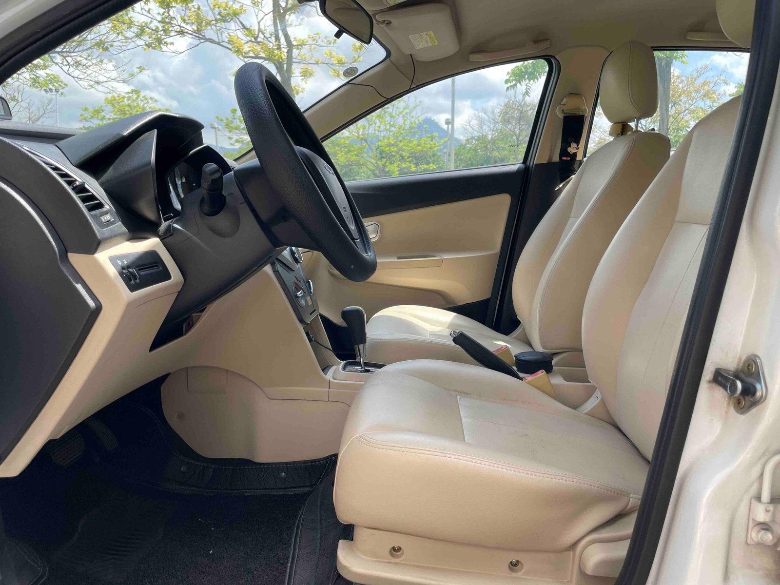 -Chery Fengyun 2 2013 Model Hatchback 1.5L Automatic (AT) Ruiyi Edition
