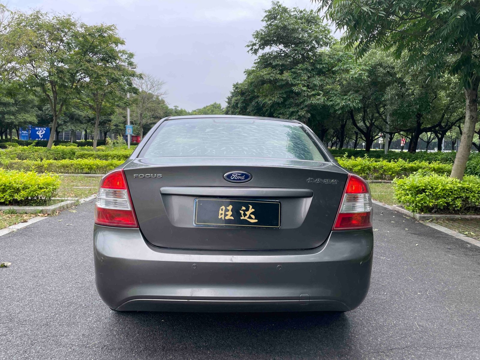 -Ford Focus 2013 Model Sedan Classic Edition 1.8L Automatic Base Model