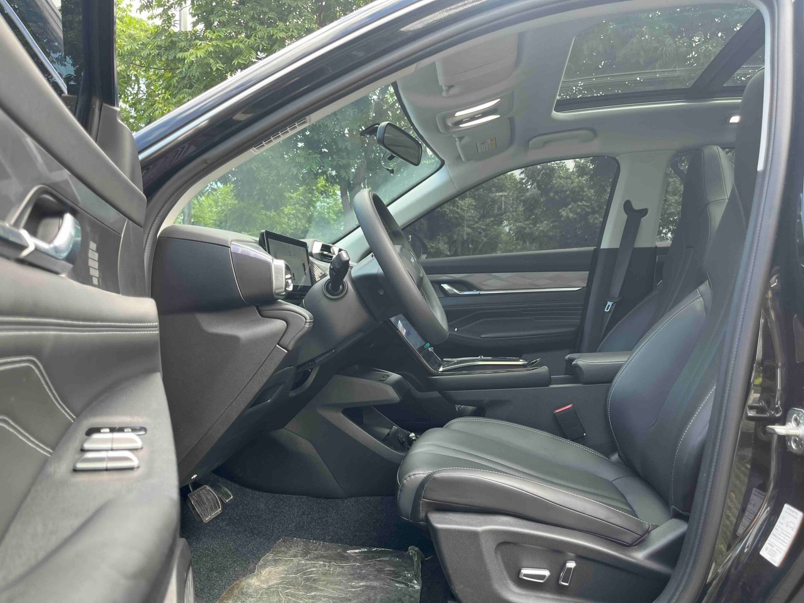 -Dongfeng Fengshen Haohan 2024 Model Glory Edition DH-i 1.5T Luxury Edition